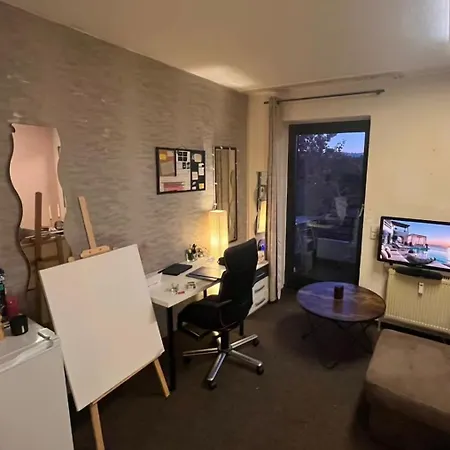 Apartment Bright & Quiet In *